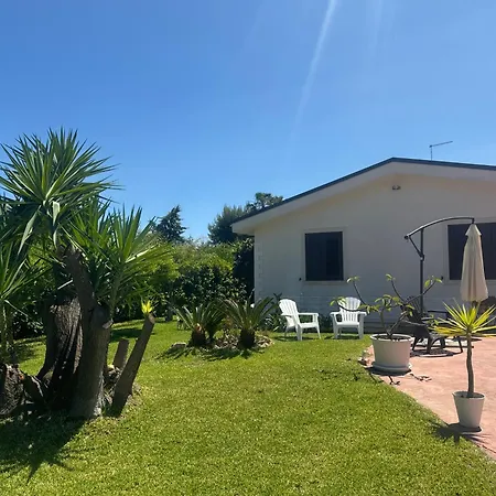 White Rock House Fontane Bianche