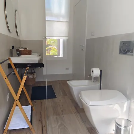White Rock House Fontane Bianche